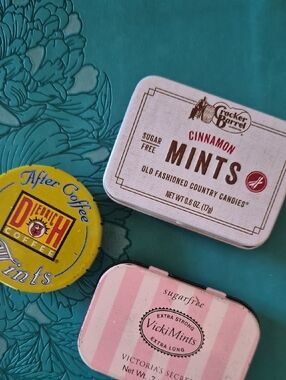 Vintage Mini Tins - Retro Label
